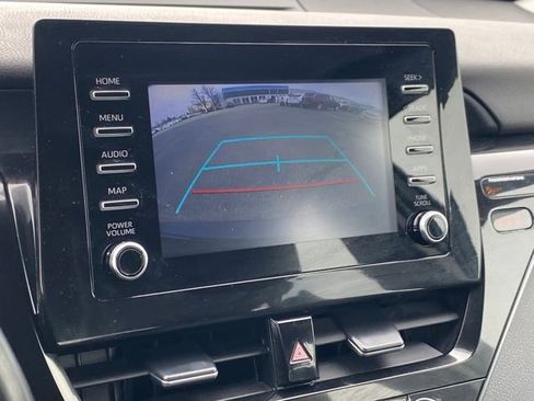 Used 2023 Toyota Camry SE FWD image 9