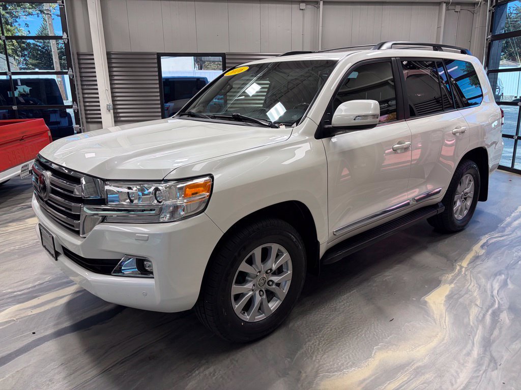 Used 2016 Toyota Land Cruiser AWD/4WD image 50