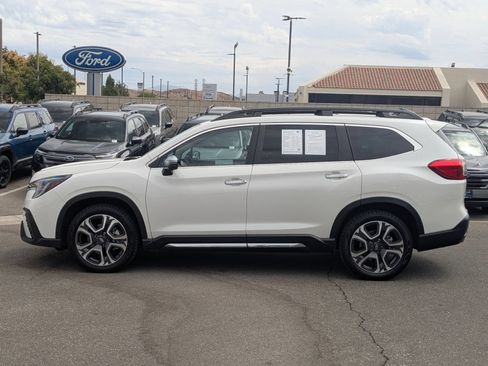 Used 2023 Subaru Ascent Touring AWD/4WD image 2