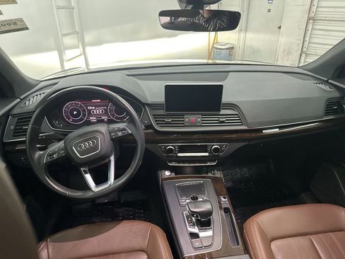 Used 2020 Audi Q5 2.0T Premium Plus w/ Premium Plus Package image 23