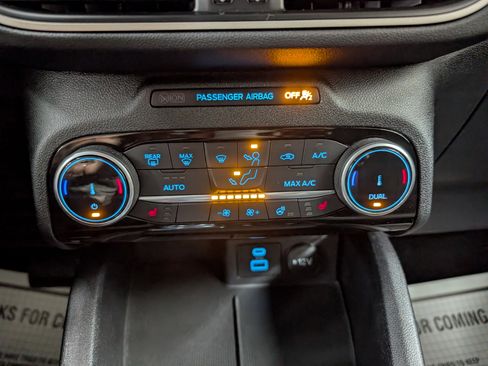 Used 2022 Ford Escape SE w/ Convenience Package image 15