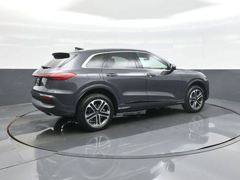 Used 2025 Audi Q5 Premium w/ Convenience Package AWD/4WD image 7