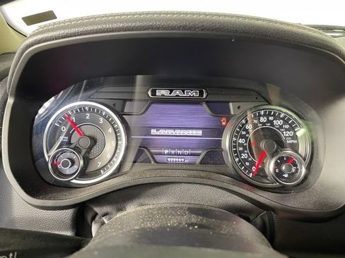 Used 2020 RAM 1500 Laramie AWD/4WD image 5
