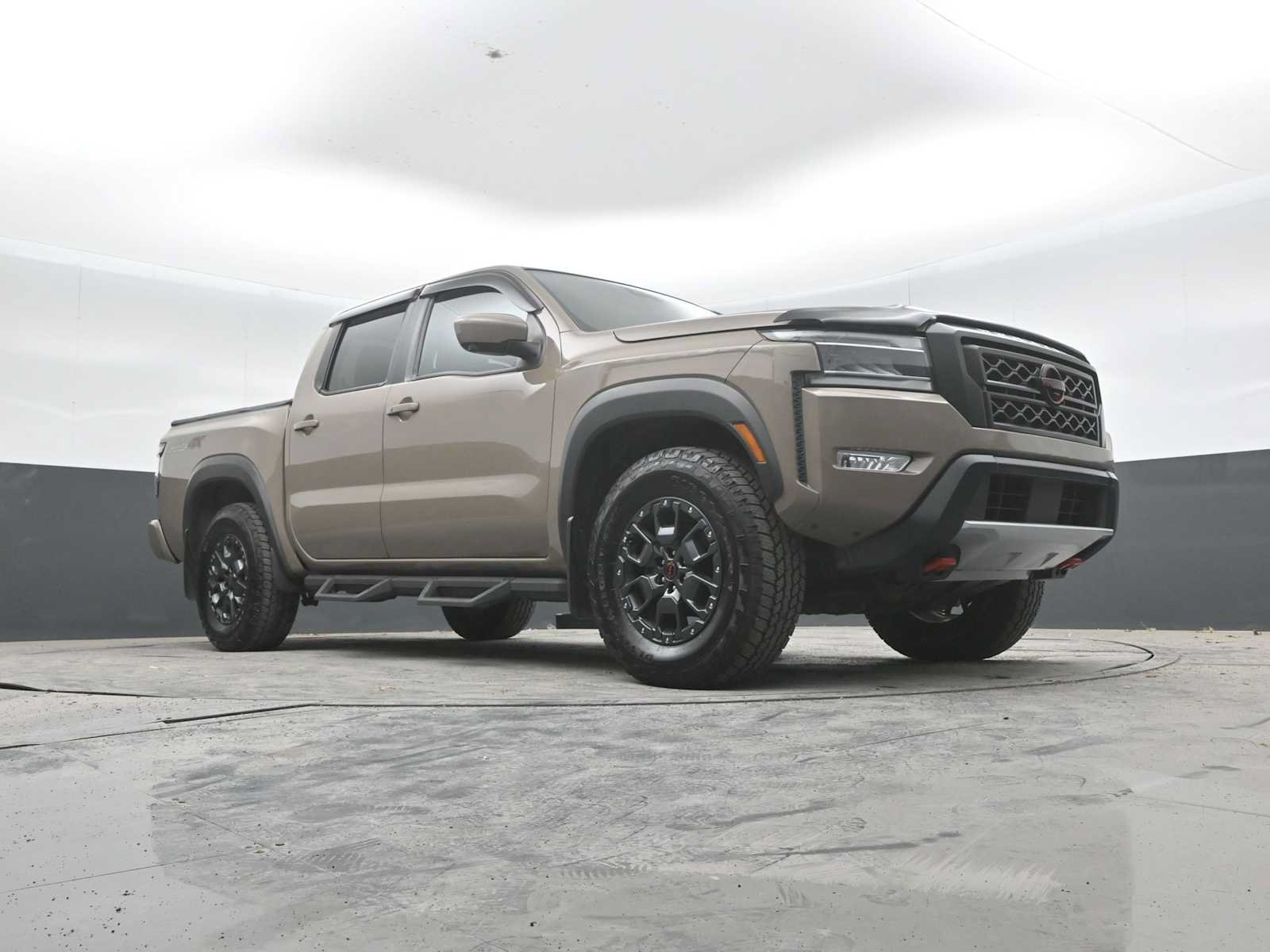 Used 2023 Nissan Frontier PRO-4X w/ Pro-4X Premium Package AWD/4WD image 46