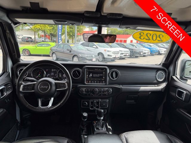 Used 2023 Jeep Wrangler Unlimited Sahara w/ Cold Weather Group AWD/4WD image 3