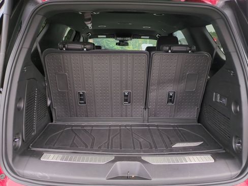 Used 2025 Chevrolet Tahoe RST w/ Comfort Package image 13