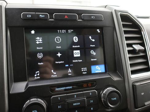 Used 2018 Ford F250 XLT w/ XLT Premium Package AWD/4WD image 60