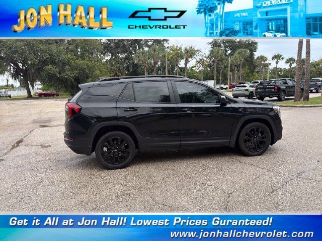 Used 2022 GMC Terrain SLE w/ Driver Convenience Package FWD image 12