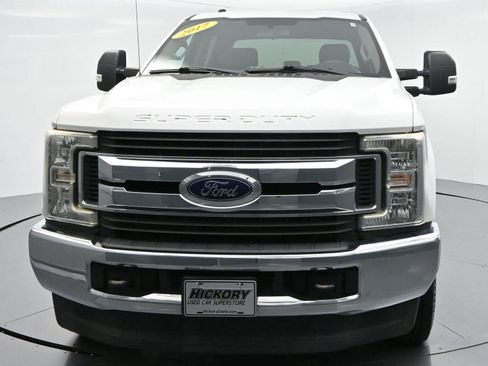 Used 2017 Ford F250 XLT AWD/4WD image 2