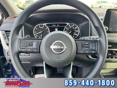 Used 2023 Nissan Rogue SV AWD/4WD image 23