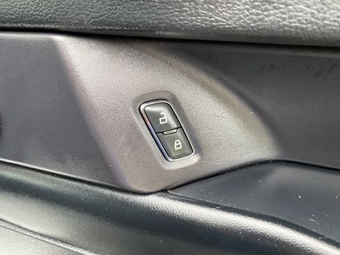 Used 2018 Ford Expedition Max Platinum image 17