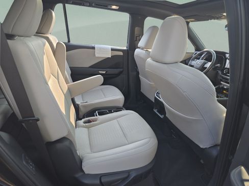 Certified 2026 Lexus TX 350 AWD w/ Technology Package image 25