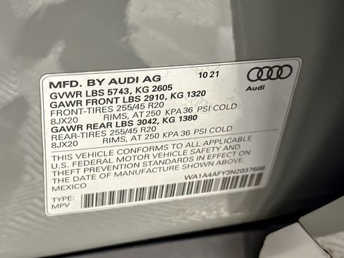 Used 2022 Audi SQ5 Premium w/ Convenience Package image 26