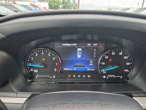 Used 2020 Ford Explorer XLT w/ Equipment Group 202A AWD/4WD image 20