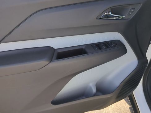 New 2027 Chevrolet Bolt LT w/ Comfort Package FWD image 21