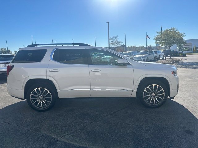 Used 2021 GMC Acadia Denali w/ Denali Ultimate Package AWD/4WD image 2