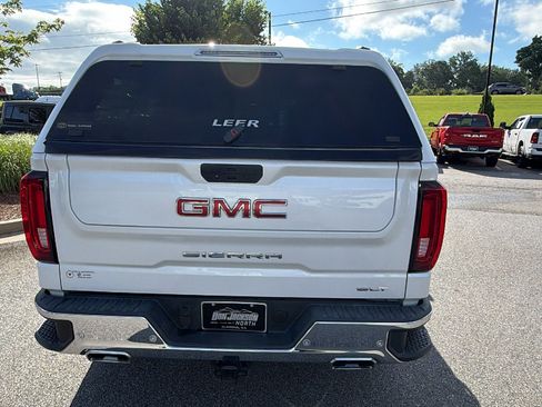 Used 2021 GMC Sierra 1500 SLT w/ SLT Premium Plus Package AWD/4WD image 9