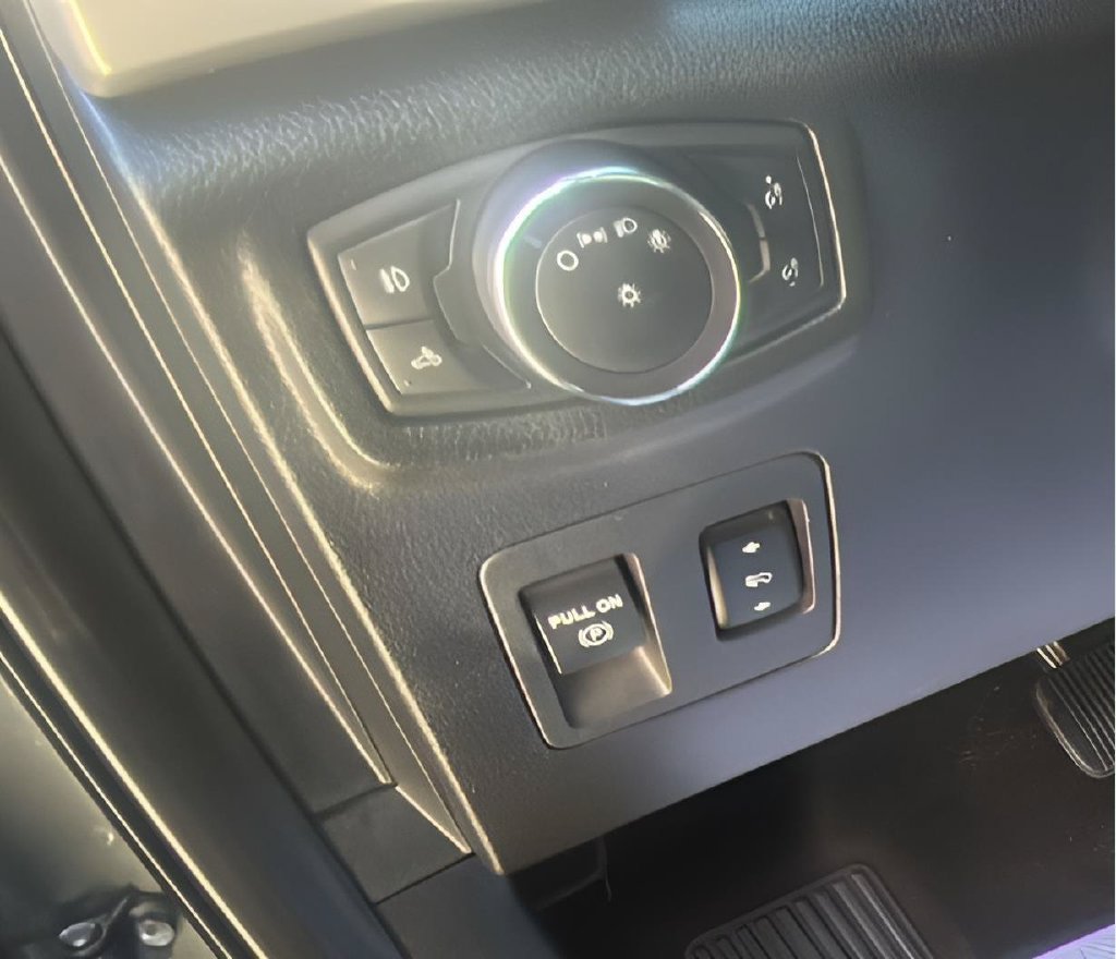 Used 2019 Ford F150 Lariat AWD/4WD image 18
