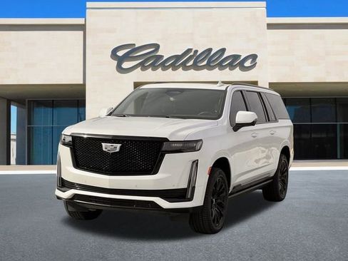 Used 2022 Cadillac Escalade ESV Sport Platinum w/ LPO, ONYX Package image 10