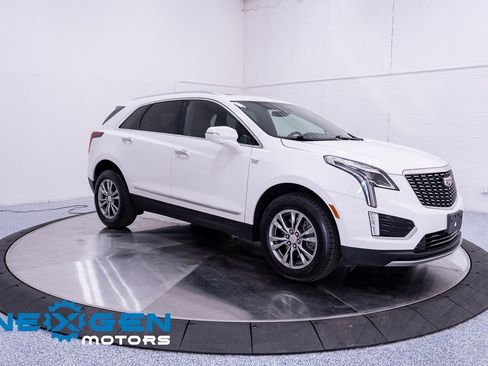 Used 2021 Cadillac XT5 Premium Luxury image 3