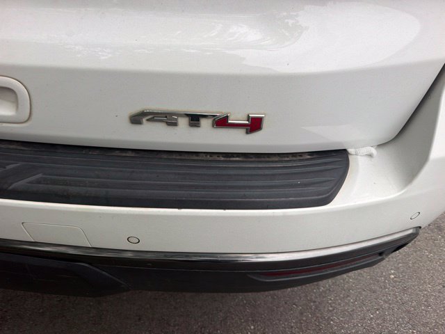 Used 2023 GMC Yukon XL AT4 w/ AT4 Premium Package AWD/4WD image 5