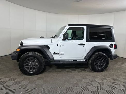 Used 2024 Jeep Wrangler Sport S image 6
