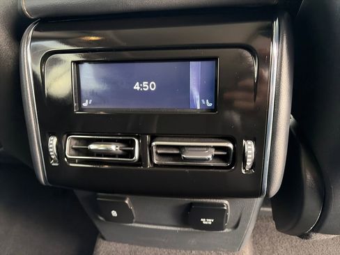 Used 2025 Lincoln Aviator AWD image 39