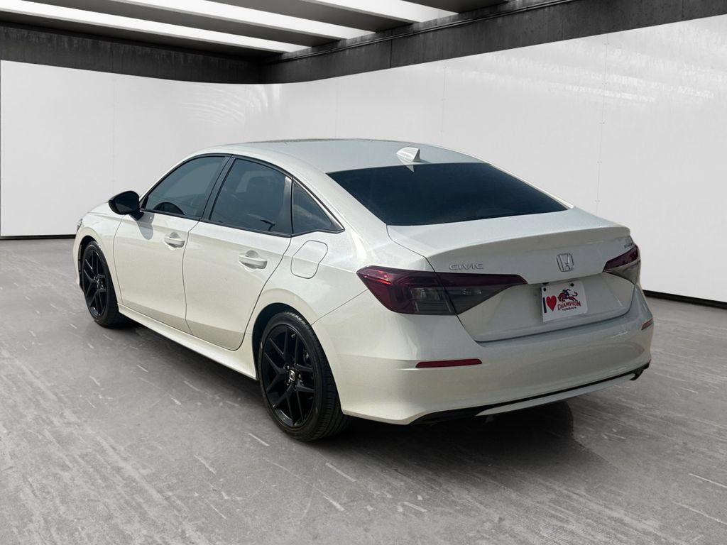 Used 2025 Honda Civic Sport image 3