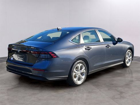 Certified 2024 Honda Accord LX image 4