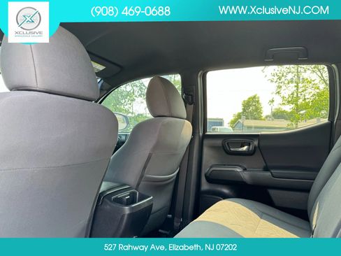 Used 2019 Toyota Tacoma TRD Sport w/ Technology Package image 28