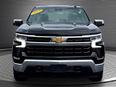 Used 2023 Chevrolet Silverado 1500 LT image 2