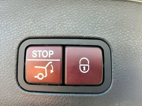 Used 2019 Mercedes-Benz GLS 450 4MATIC image 7