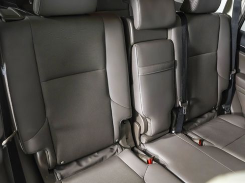 Used 2018 Lexus GX 460 w/ Navigation Package image 44