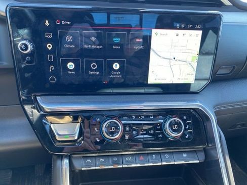 Used 2024 GMC Sierra 1500 Denali w/ Denali Reserve Package AWD/4WD image 25