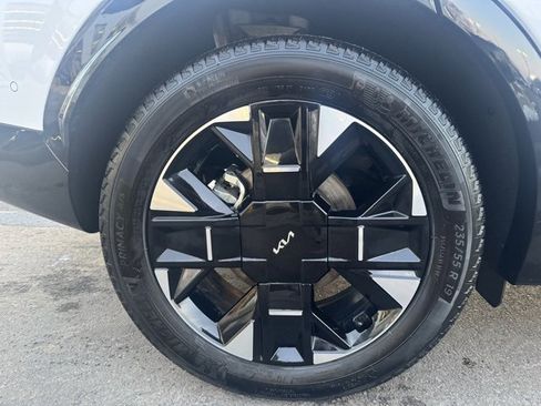 Certified 2026 Kia Sportage SX image 13