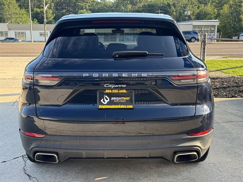 Used 2019 Porsche Cayenne AWD/4WD image 6