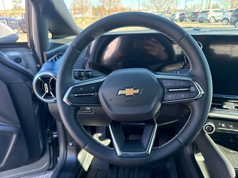 New 2026 Chevrolet Equinox EV LT image 14