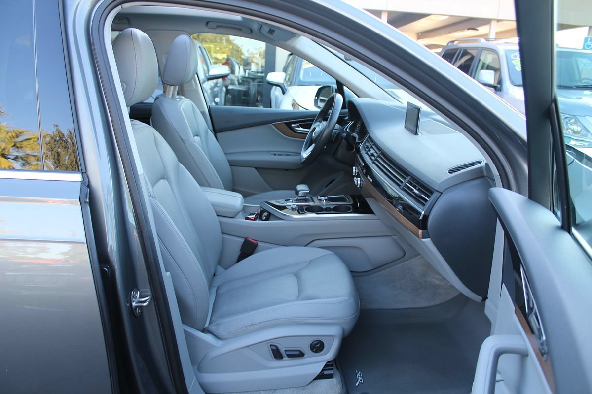 Used 2017 Audi Q7 3.0T Premium Plus AWD/4WD image 24