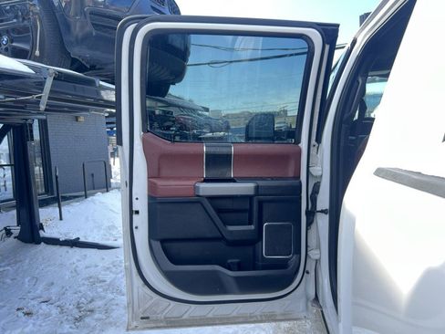 Used 2019 Ford F250 Platinum w/ Platinum Ultimate Package image 14