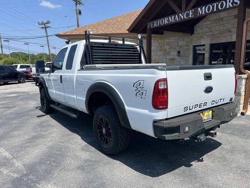 Used 2011 Ford F250 XL AWD/4WD image 3