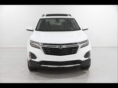 Certified 2024 Chevrolet Equinox LT AWD/4WD image 2