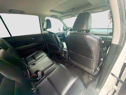 Certified 2021 Honda Pilot Special Edition image 29