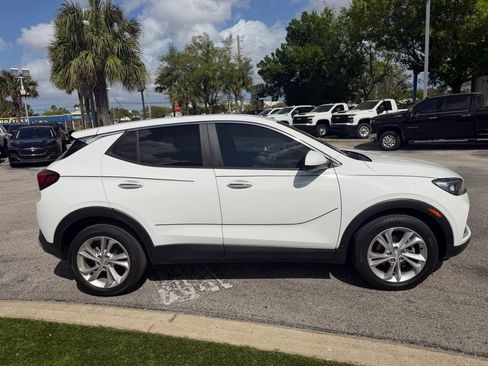 Used 2021 Buick Encore GX Preferred image 3