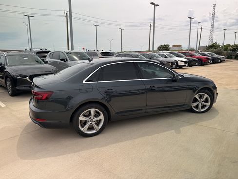 Used 2019 Audi A4 2.0T Premium FWD image 9