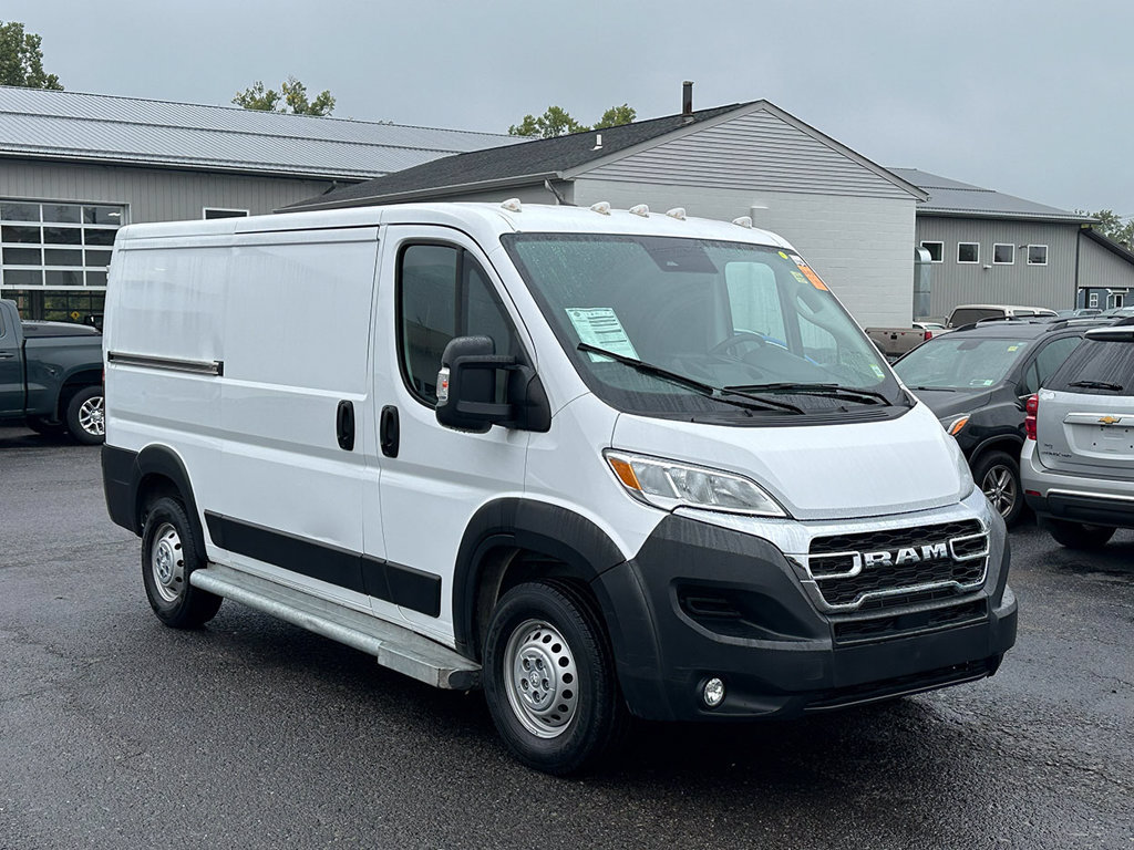 Used 2025 RAM ProMaster 2500 w/ U-Haul Equipment Group FWD image 36