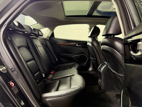 Used 2018 Kia Cadenza Technology image 14