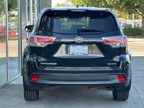 Used 2015 Toyota Highlander Plus AWD/4WD image 4