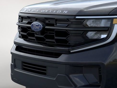 New 2026 Ford Expedition Active AWD/4WD image 17