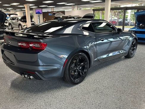 Used 2022 Chevrolet Camaro LT w/ Technology Package image 7