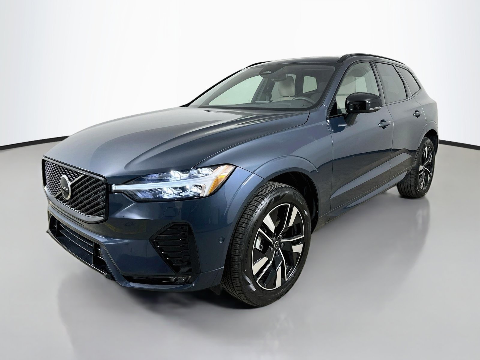 Certified 2026 Volvo XC60 B5 Plus w/ Protection Package Premier AWD/4WD image 1